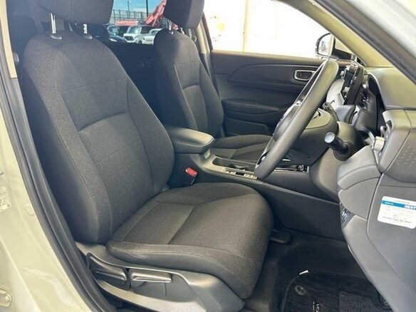 2022 Honda Vezel II, белый, 1720000 рублей - вид 9