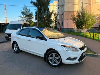 2011 Ford Focus II Рестайлинг, белый, 700000 рублей, вид 3