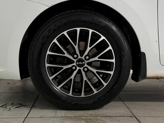 2019 Kia Rio IV, белый, 1399800 рублей, вид 5