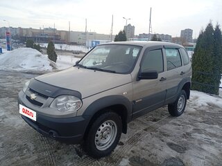 2016 Chevrolet Niva I Рестайлинг, серый, 670000 рублей, вид 1