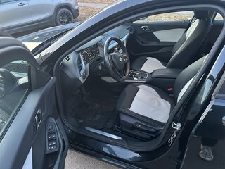2019 BMW 1 серии 116d III (F40), чёрный, 1520000 рублей, вид 5