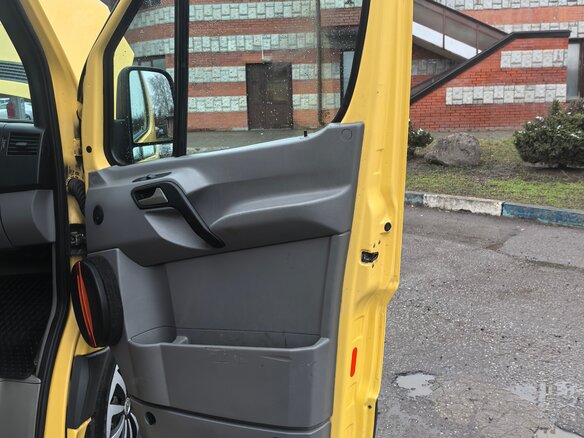 2008 Volkswagen Crafter, жёлтый, 1550000 рублей - вид 7