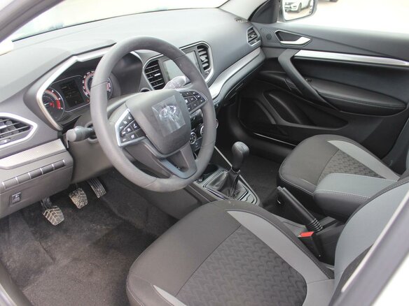 2026 Lada (ВАЗ) Vesta SW I Рестайлинг (NG), белый - вид 4
