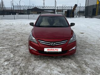 2015 Hyundai Solaris I Рестайлинг, красный, 1100000 рублей, вид 1