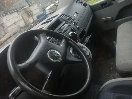 2004 Volkswagen Transporter, белый, 500000 рублей, вид 4