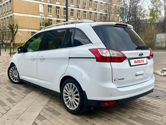 2012 Ford C-MAX II, белый, 1000000 рублей - вид 3