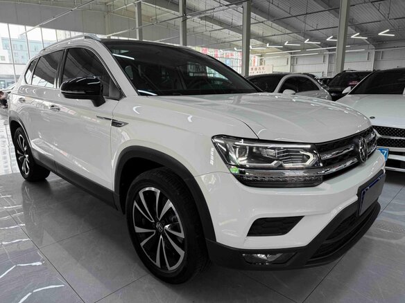 2023 Volkswagen Tharu I, белый, 1619980 рублей