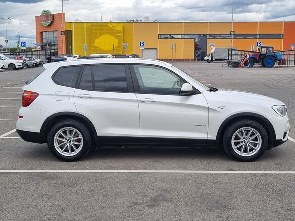 2014 BMW X3 20i xDrive II (F25) Рестайлинг, белый, 1699000 рублей - вид 3