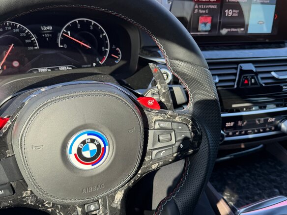 2019 BMW 5 серии 520d xDrive VII (G30/G31/G38), белый, 4750000 рублей - вид 15
