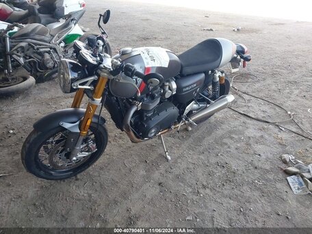 2022 Triumph Thruxton, серый, 2800000 рублей, вид 1