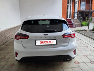 2018 Ford Focus IV, белый, 1330000 рублей, вид 4