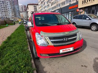 2011 Hyundai Grand Starex I, красный, 1100000 рублей, вид 3
