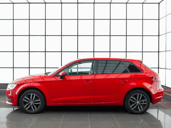 2013 Audi A3 III (8V), красный - вид 5