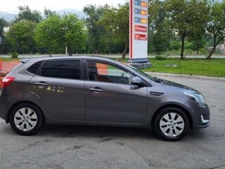 2012 Kia Rio 5-speed III, серый, 470000 рублей, вид 2
