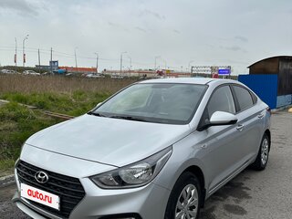2017 Hyundai Solaris II, серебристый, 1040000 рублей, вид 1