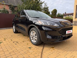 2020 Ford Escape IV, чёрный, 1730000 рублей, вид 3