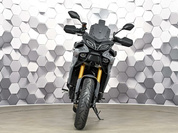 2024 Yamaha Tracer 9, серый - вид 4