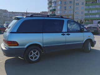 1995 Toyota Previa I (XR10, XR20), голубой, 340000 рублей, вид 4