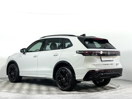 2026 Volkswagen Tiguan L Pro III (China Market), белый, 5050000 рублей, вид 3