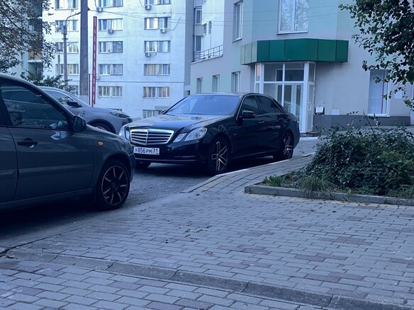 2011 Mercedes-Benz E-Класс 200 7G-Tronic IV (W212, S212, C207), чёрный, 1400000 рублей - вид 13