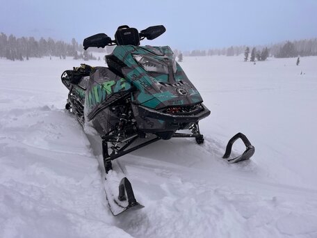 2021 BRP Ski-Doo Summit 850, чёрный, 1500000 рублей, вид 2