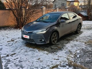 2018 Toyota Corolla XI (E160, E170, E180) Рестайлинг 1, серебристый, 2000000 рублей, вид 1