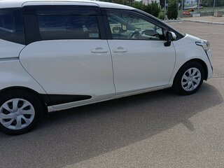 2015 Toyota Sienta II, белый, 1420000 рублей, вид 5