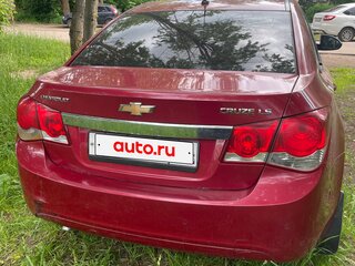 2011 Chevrolet Cruze I, красный, 550000 рублей, вид 3
