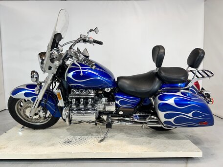 1998 Honda Valkyrie 1500, синий, 450000 рублей, вид 2