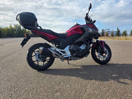 2019 Honda NC 750X, красный, 950000 рублей, вид 5