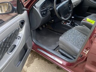 2006 Chevrolet Lanos I, пурпурный, 275000 рублей, вид 4