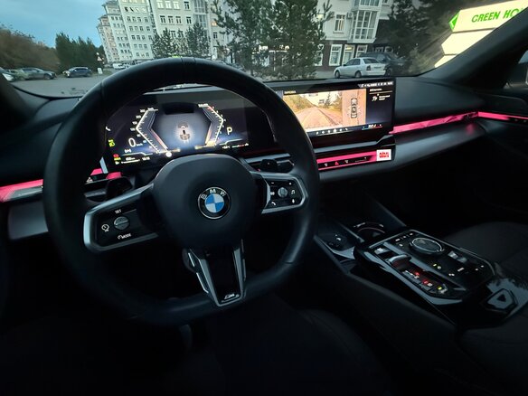 2025 BMW 5 серии Long 530Li xDrive VIII (G60/G61/G68), серый, 7200000 рублей - вид 16