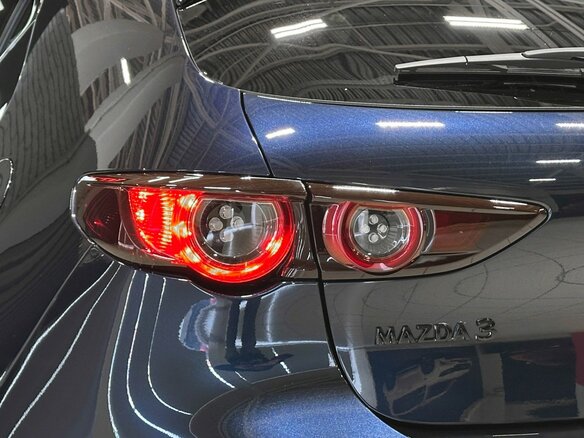 2021 Mazda 3 IV (BP), синий, 1677000 рублей - вид 7