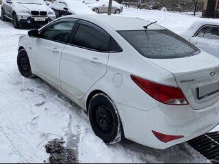 2016 Hyundai Solaris I Рестайлинг, белый, 990000 рублей, вид 3