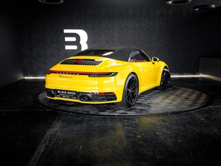 2021 Porsche 911 Carrera 4S VIII (992), жёлтый, 14700000 рублей, вид 2