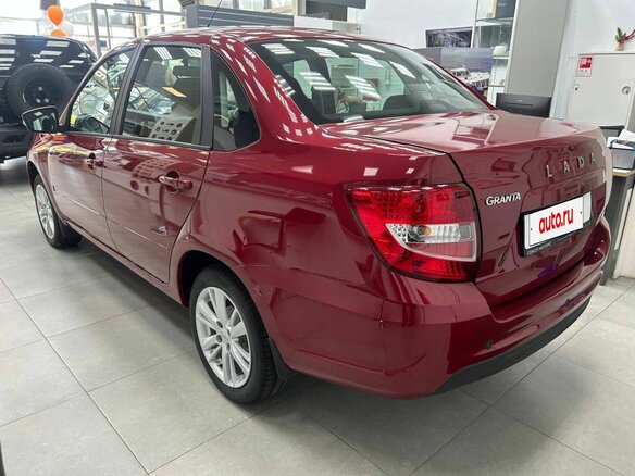 2026 Lada (ВАЗ) Granta I Рестайлинг, красный - вид 5