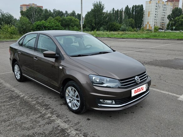 2016 Volkswagen Polo V Рестайлинг, коричневый - вид 3