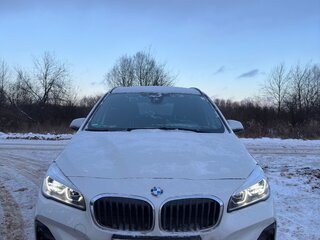 2021 BMW 2 серии Gran Tourer Gran Tourer 218i F46 Рестайлинг, белый, 1850000 рублей, вид 2