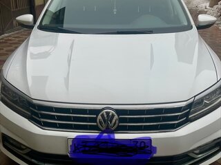 2018 Volkswagen Passat (North America and China) I Рестайлинг, белый, 1800000 рублей, вид 2