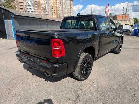 2026 Ram 1500 Crew Cab V Рестайлинг, чёрный, 11899999 рублей, вид 5