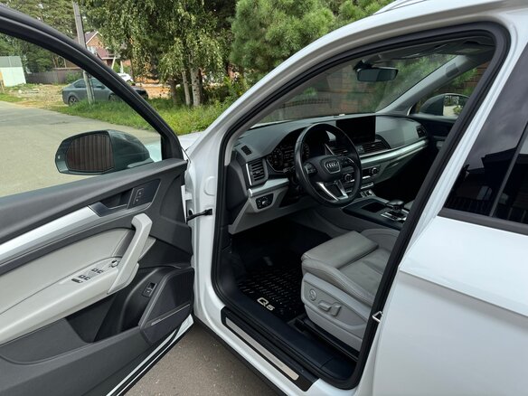 2021 Audi Q5 45 TFSI II (FY) Рестайлинг, белый - вид 15
