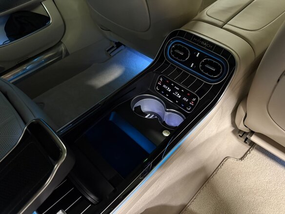 2026 Mercedes-Benz Maybach S-Класс 580 II (Z223) Рестайлинг, чёрный, 37230000 рублей - вид 9