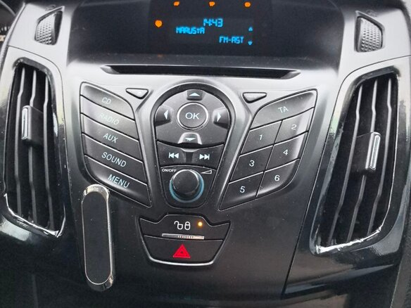 2013 Ford Focus III, чёрный - вид 9