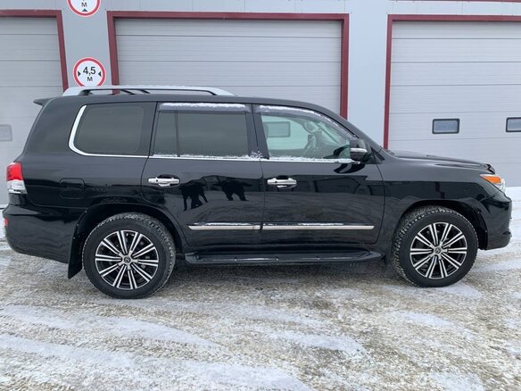 2014 Lexus LX 570 III Рестайлинг, чёрный - вид 3