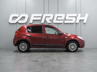 2011 Renault Sandero I, красный, 484000 рублей, вид 5