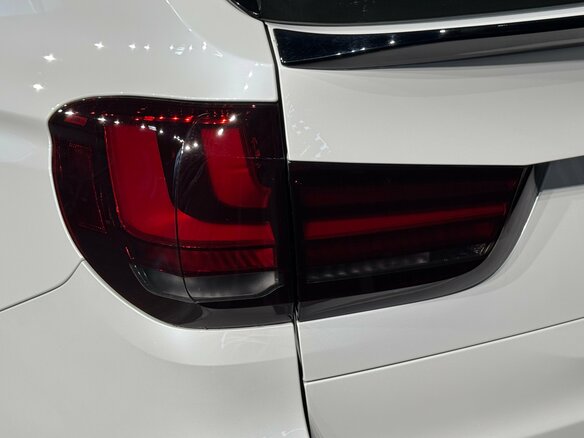 2016 BMW X5 40d III (F15), белый, 4840000 рублей - вид 9