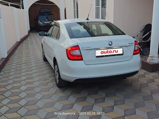 2018 Skoda Rapid I Рестайлинг, белый, 1041000 рублей, вид 2
