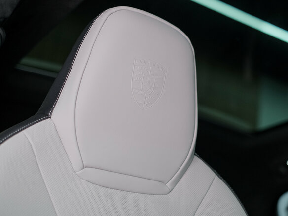 2025 Porsche Cayenne GTS Coupé III Рестайлинг, чёрный, 25690000 рублей - вид 22