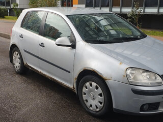 2005 Volkswagen Golf V, серебристый, 300000 рублей, вид 2
