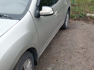 2014 Renault Logan II, бежевый, 570000 рублей, вид 4